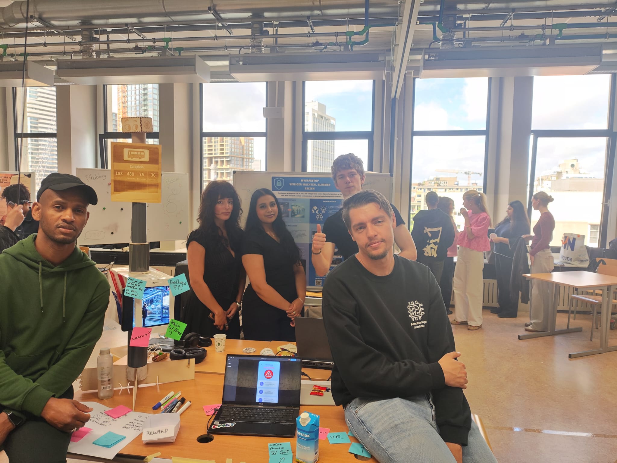 foto van de groep die zichzelf Fusion labs noemt!